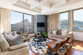 1804 Cartwright - Spacious and Elegant with Parking & Housekeeping